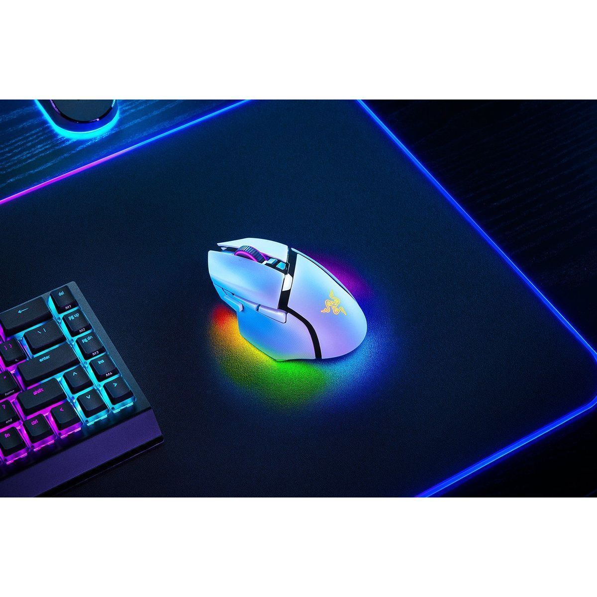 Игровая мышь Razer Basilisk V3 Pro 35K - White gaming mouse Razer Basilisk V3 Pro 35K - White gaming mouse RZ01-05240200-R3G1